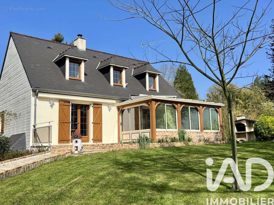 Maison 149 m² à La Barre-De-Semilly  - photo 3