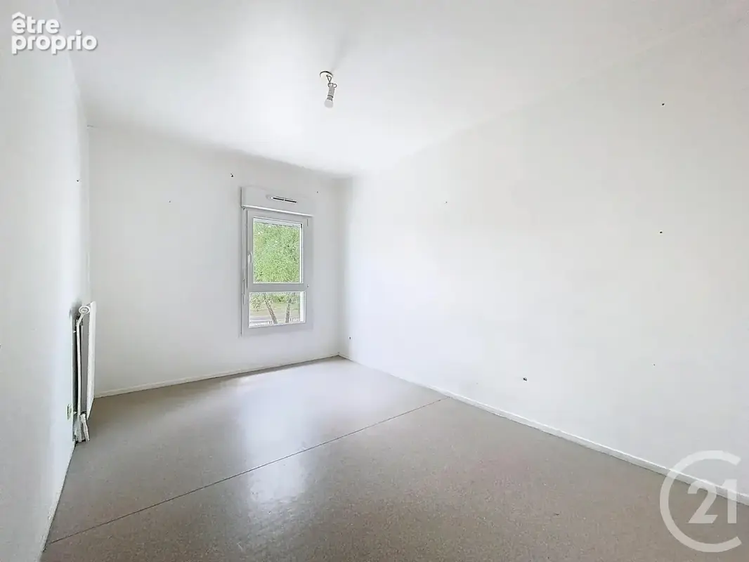 Appartement 4 pièces 89 m² à vendre à Chartres (28000) - photo 7