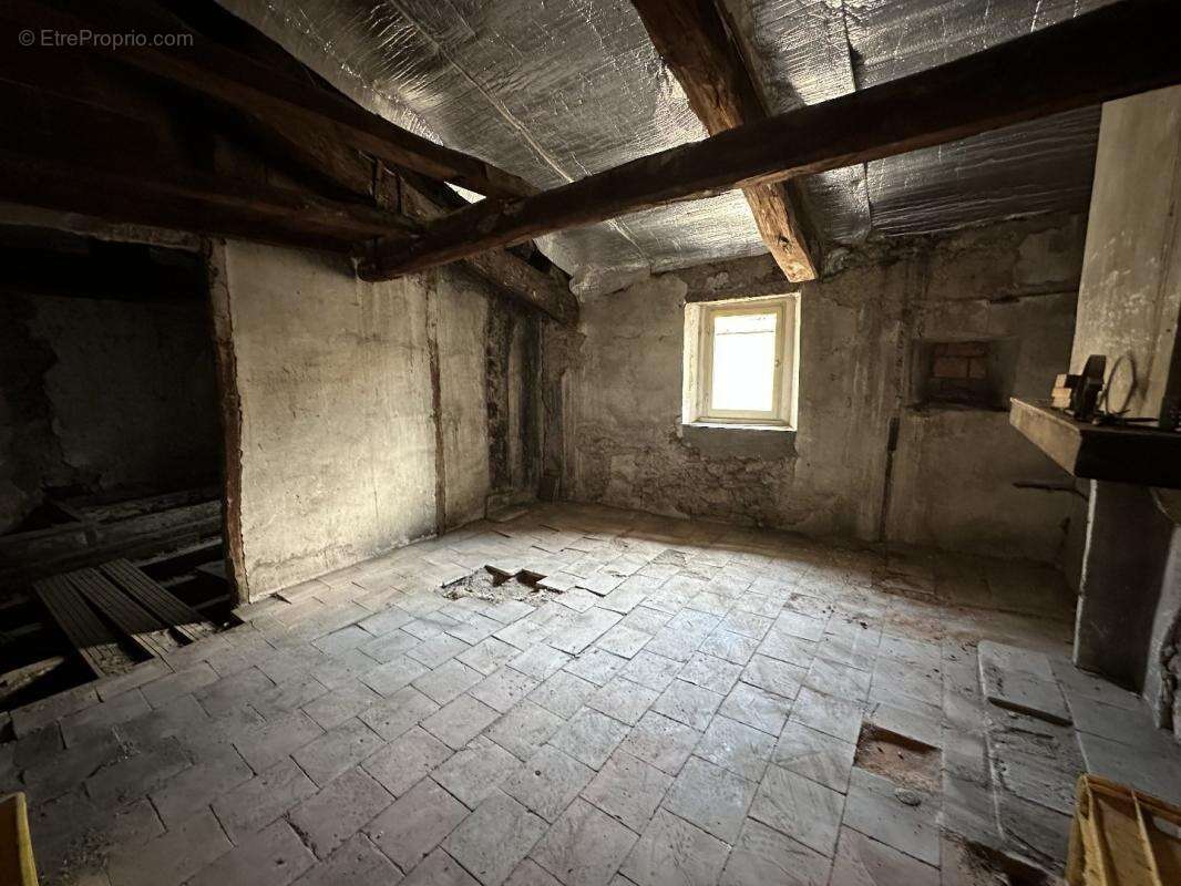 Maison à CAUNES-MINERVOIS