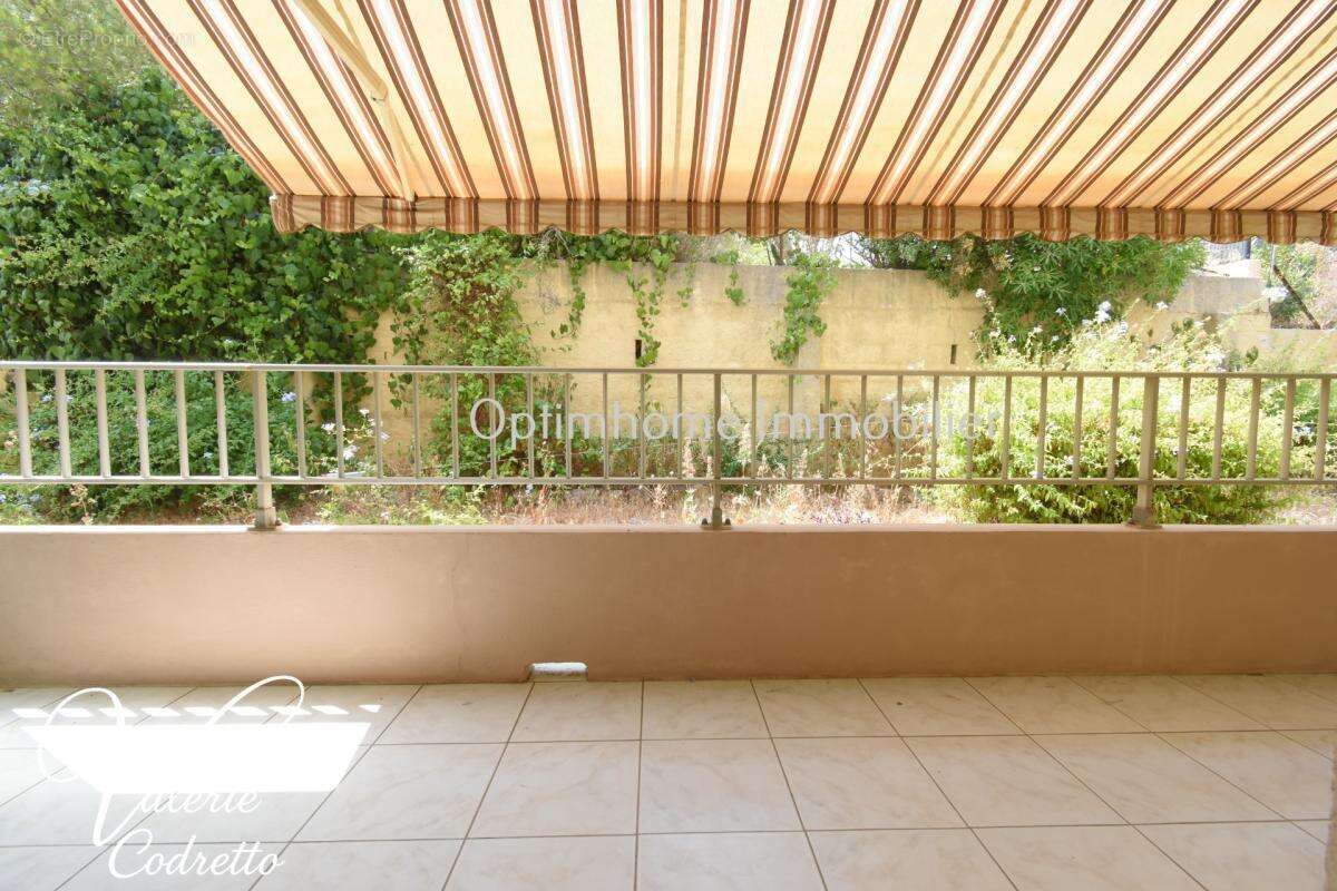 Appartement T3 de 64 m² avec terrasse et loggia – Résidence Le Cap d'Or – Six-Fours-les-Plages – À deux pas de la plage 83140 - photo 2