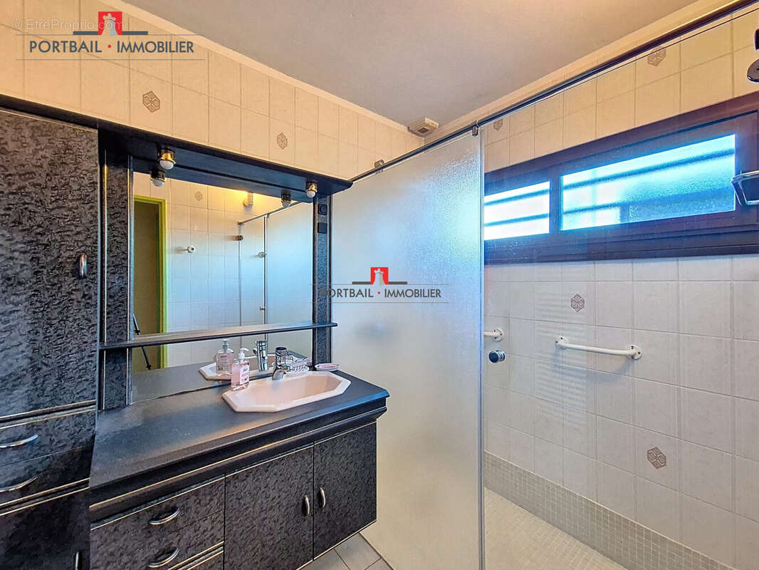 Maison à CARBON-BLANC