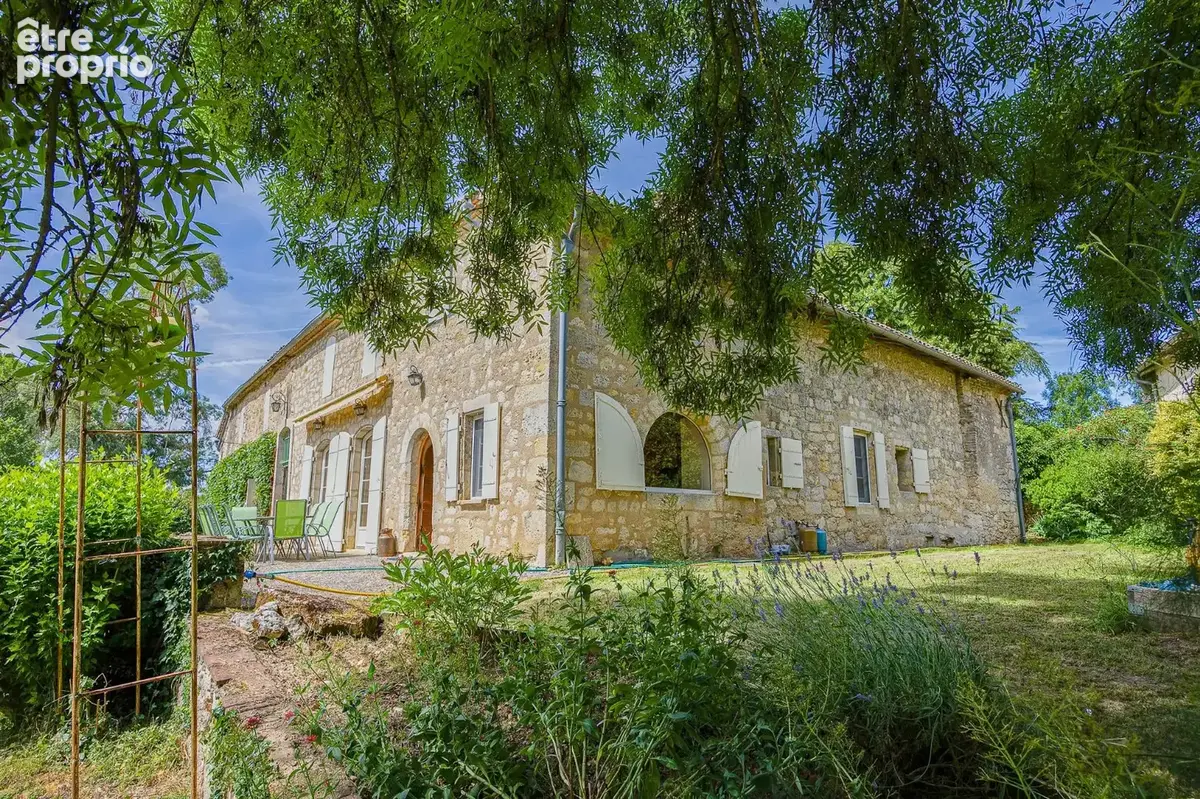 Hameau de charme dans un cadre privilégié - photo 2