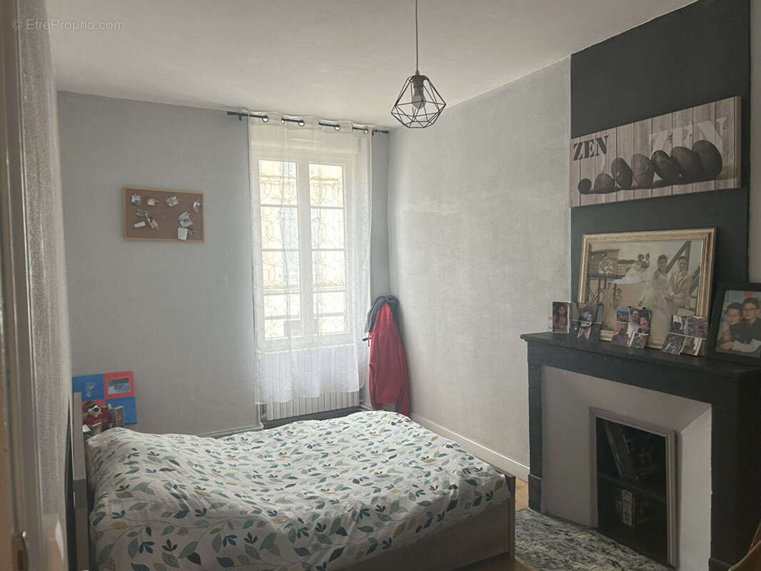 Grande maison de ville avec 6 chambres, dépendance sur deux niveaux et jardin - photo 6