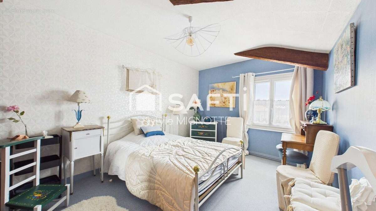 Photo 3 - Maison à SURGERES