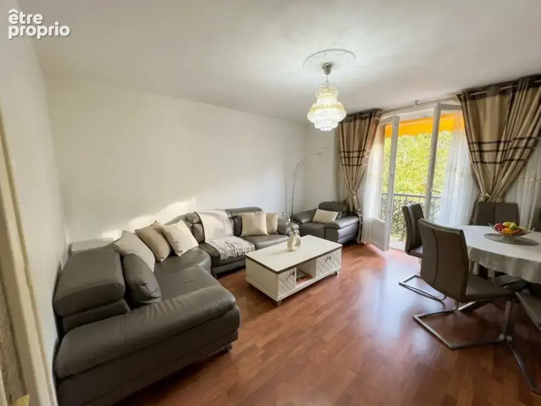 Appartement à EPINAY-SUR-SEINE