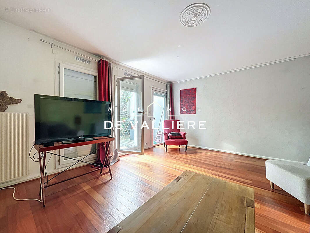 Appartement à NANTERRE