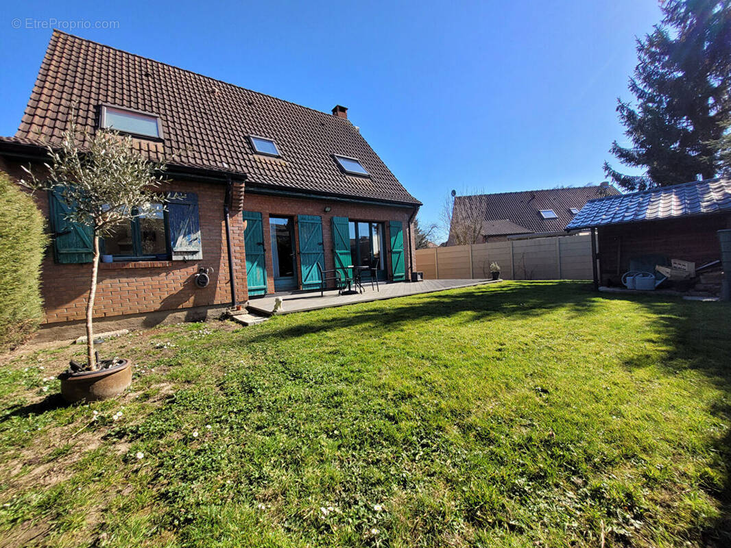 Maison à HALLENNES-LEZ-HAUBOURDIN