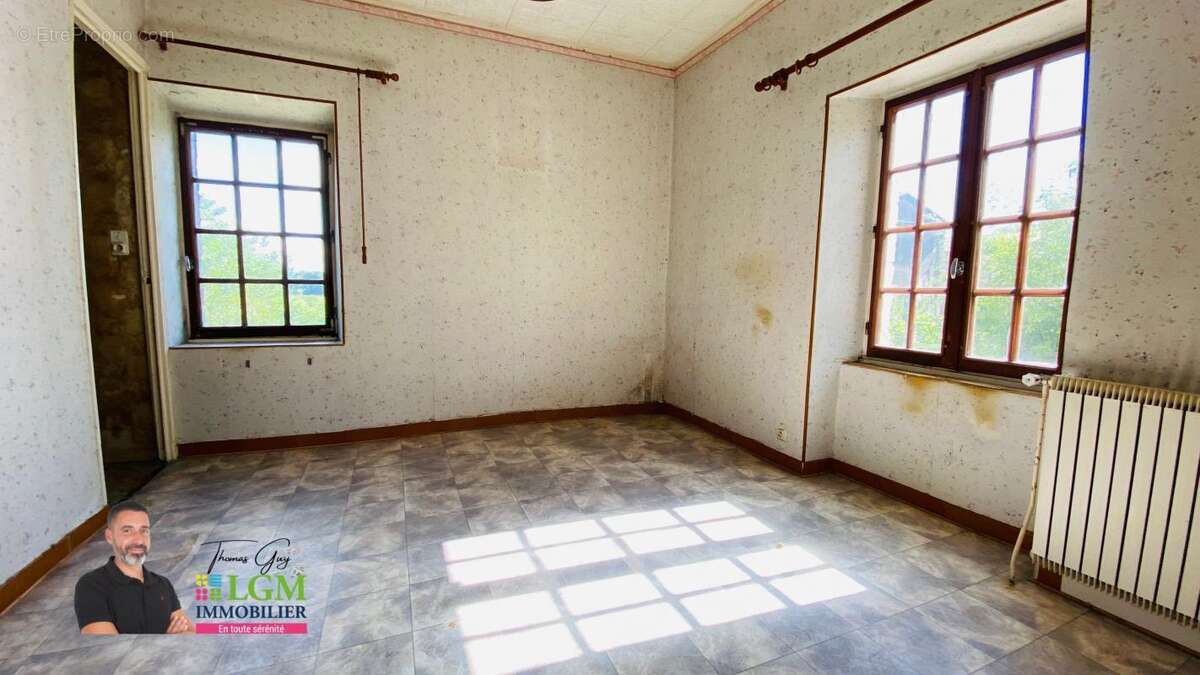 Maison à VEZENOBRES