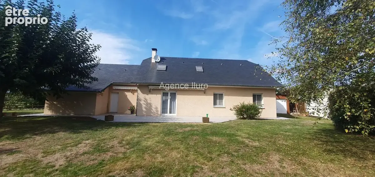 FACADE ARRIERE