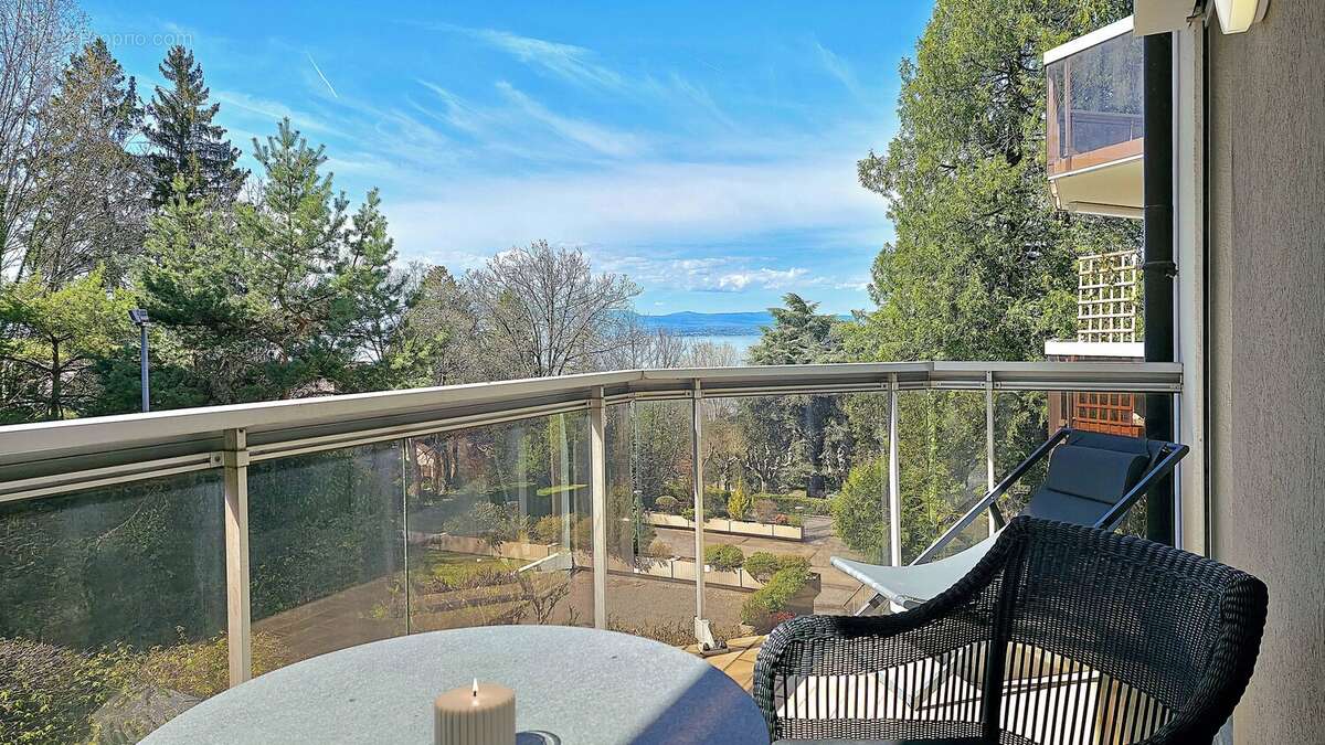 Appartement à EVIAN-LES-BAINS
