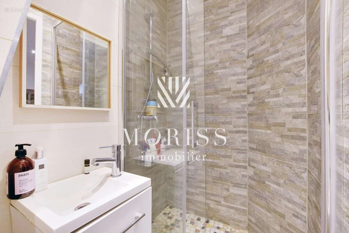 Appartement à PARIS-14E