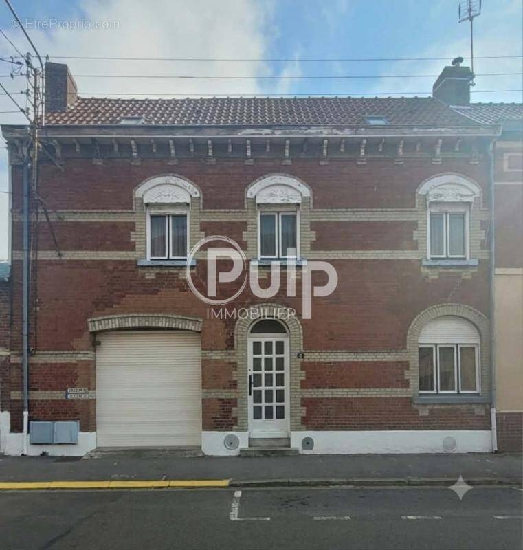 Maison à LOOS-EN-GOHELLE