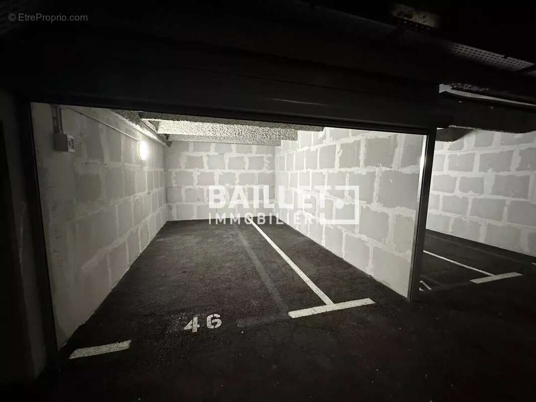 Autre à VILLENEUVE-LOUBET