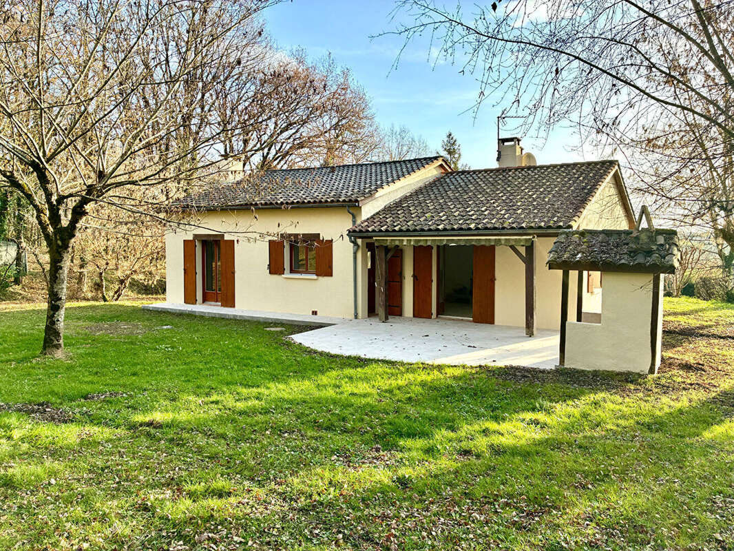 Maison en campagne entièrement rénovée . Vue dominante - photo 3