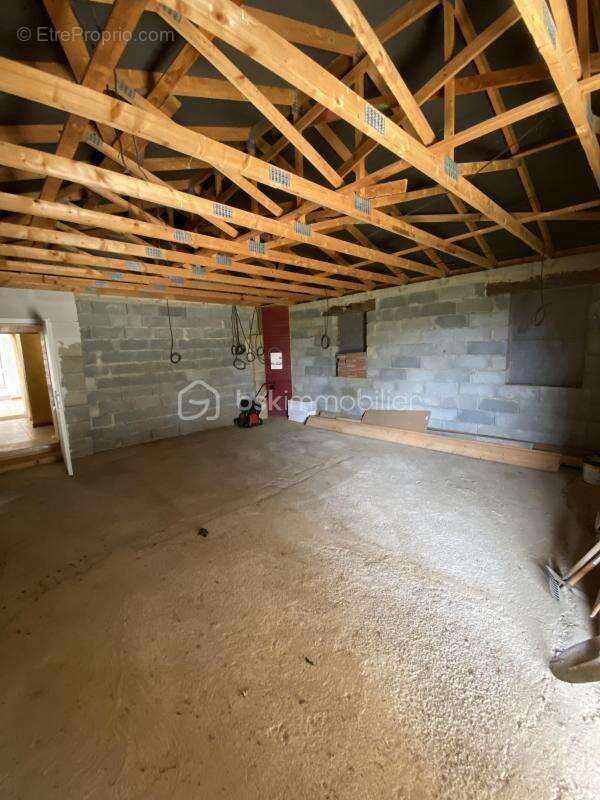 Maison à LACASSAGNE