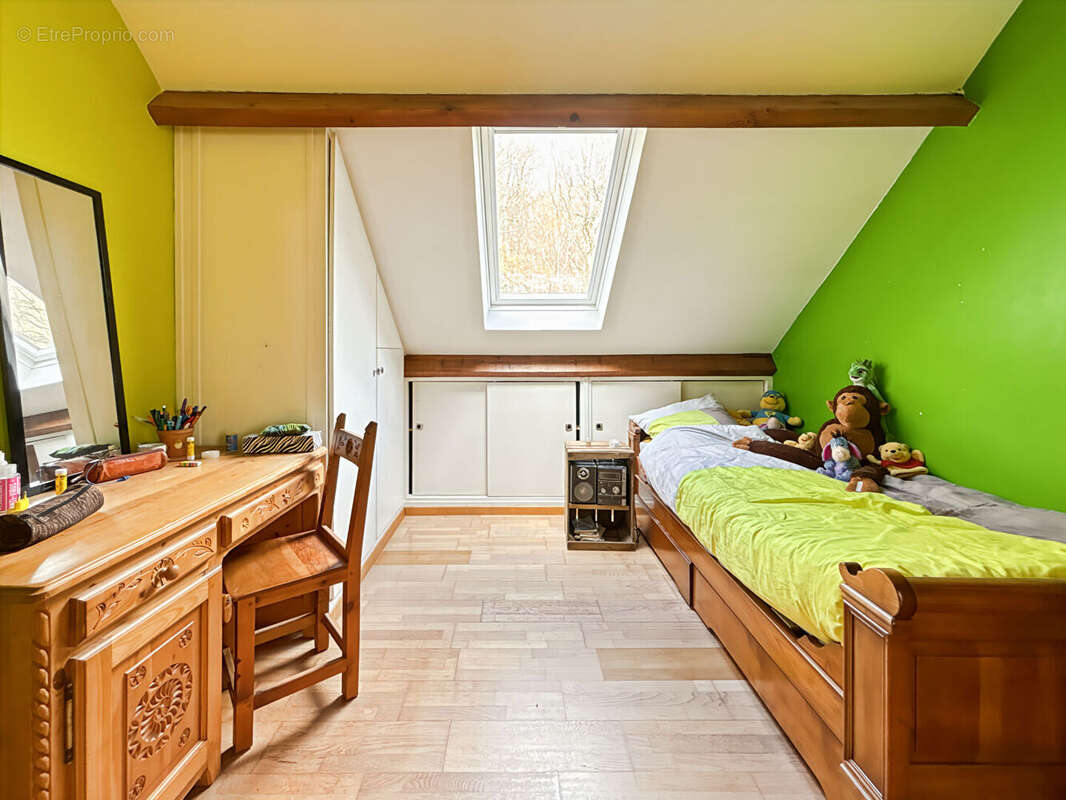 Maison Grisy-les-Platres 8 pièces - 5 chambres 145m2 - photo 10