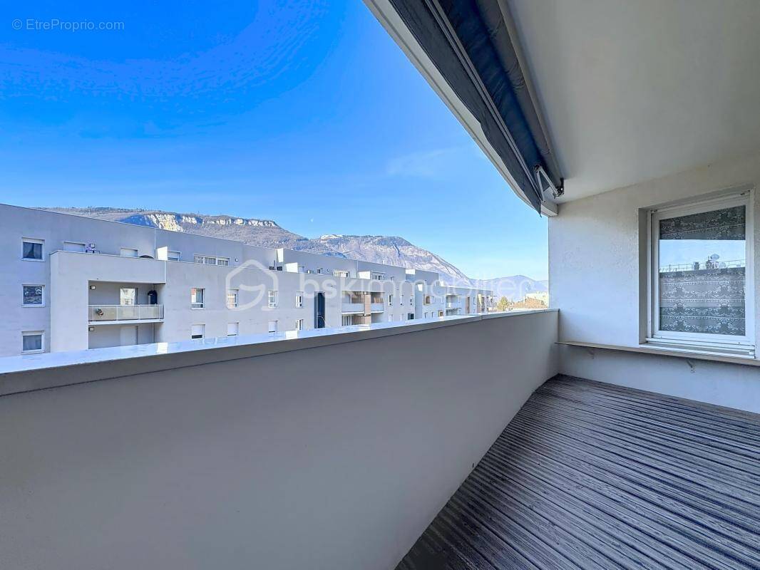 Appartement à FONTAINE