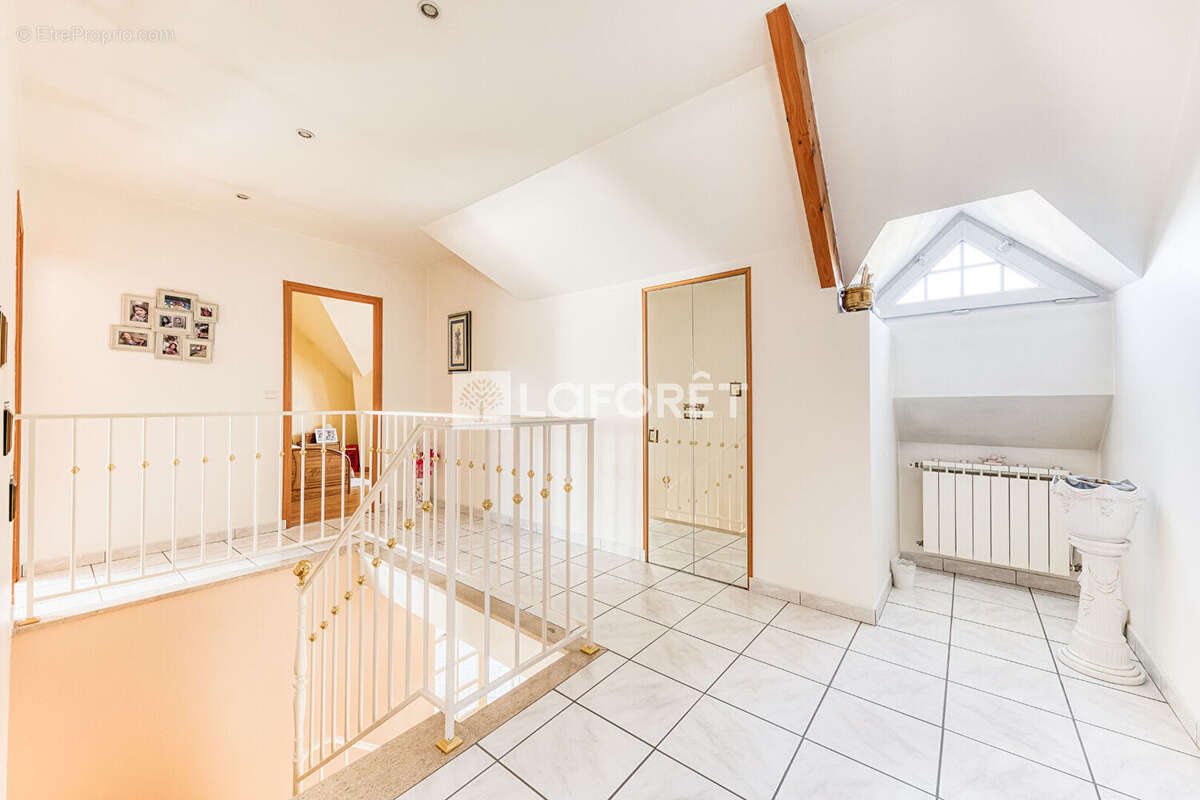 Maison à PONTAULT-COMBAULT