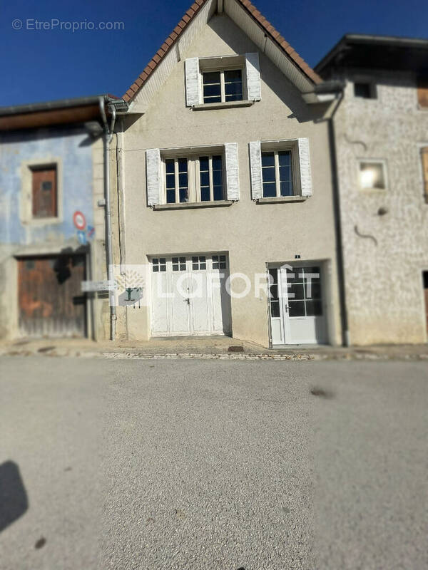 Maison à ORGELET
