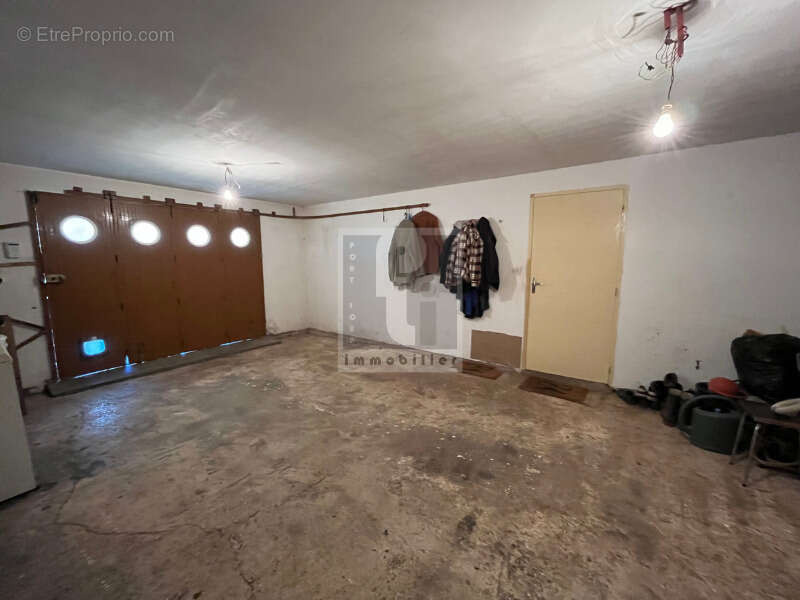 Maison à VERNOU-LA-CELLE-SUR-SEINE