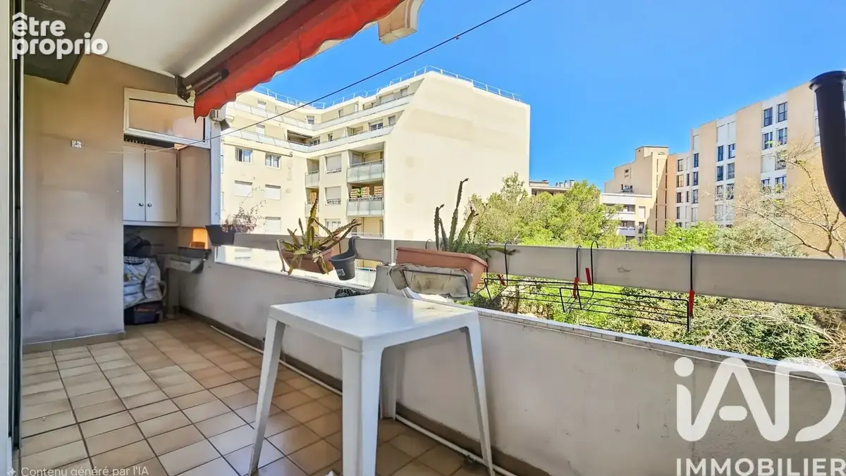 Photo 1 - Appartement à MARSEILLE-4E