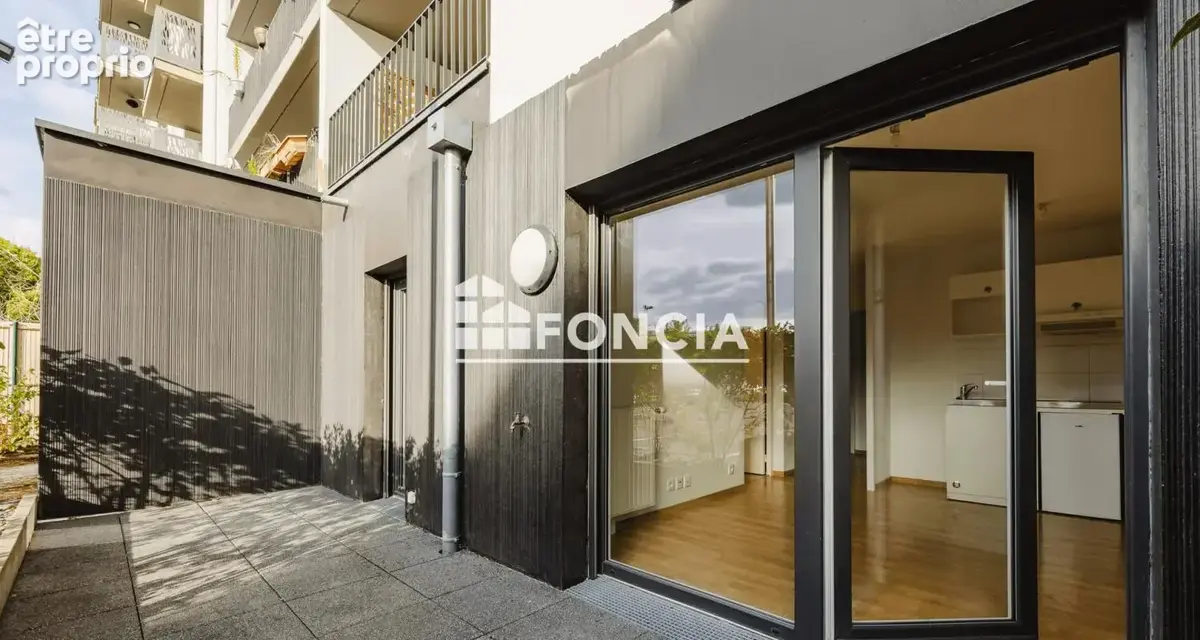 RENNES - RUE DE NANTES :  Dans résidence récente de standing, Très beau T2 de 39 m2 avec terrasse et parking en sous/sol - photo 7