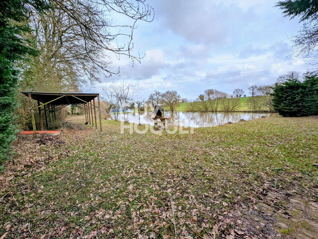Terrain à CHATEAU-GONTIER