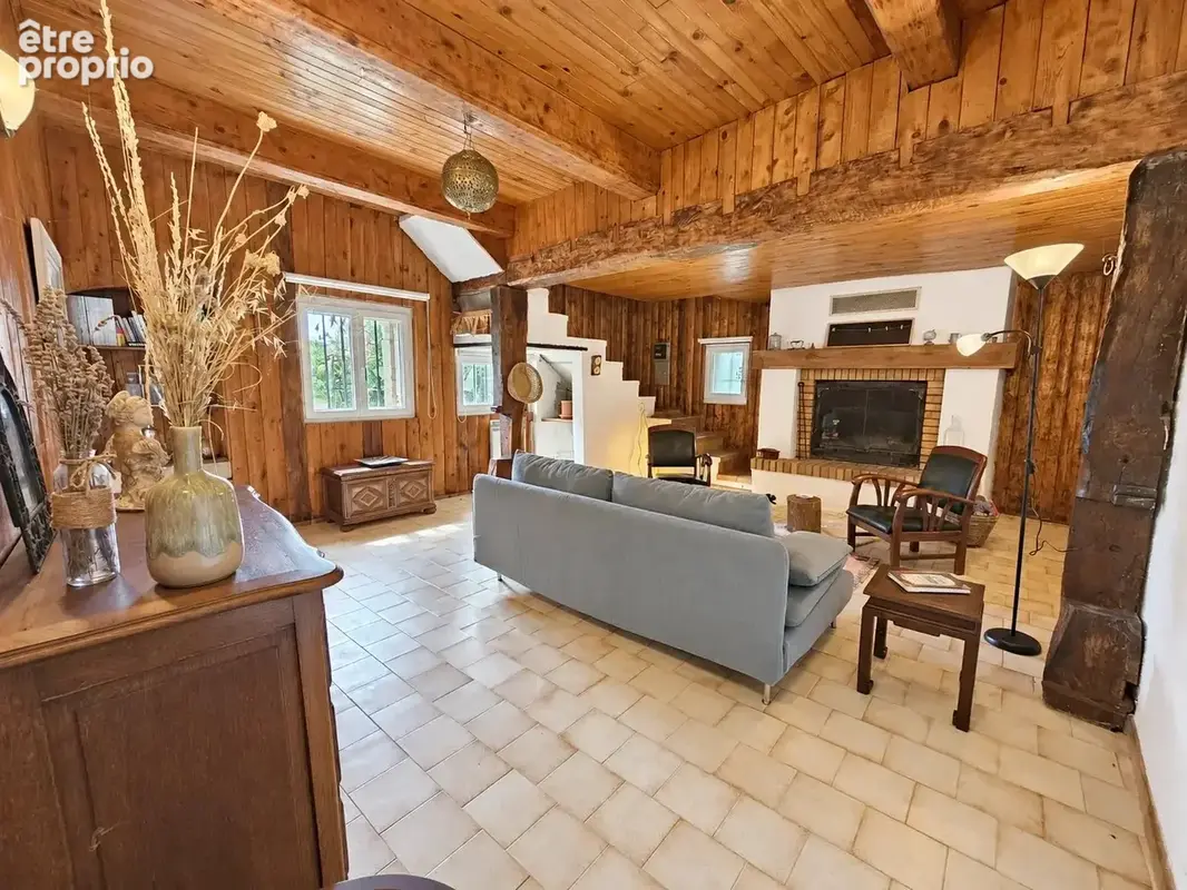 Saint-lattier – maison en pierre 110 m² – 275 m² de dépendances – terrain 1940 m² - photo 7