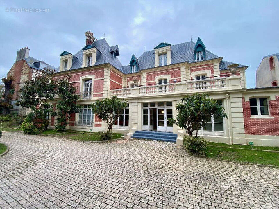Appartement à TROUVILLE-SUR-MER