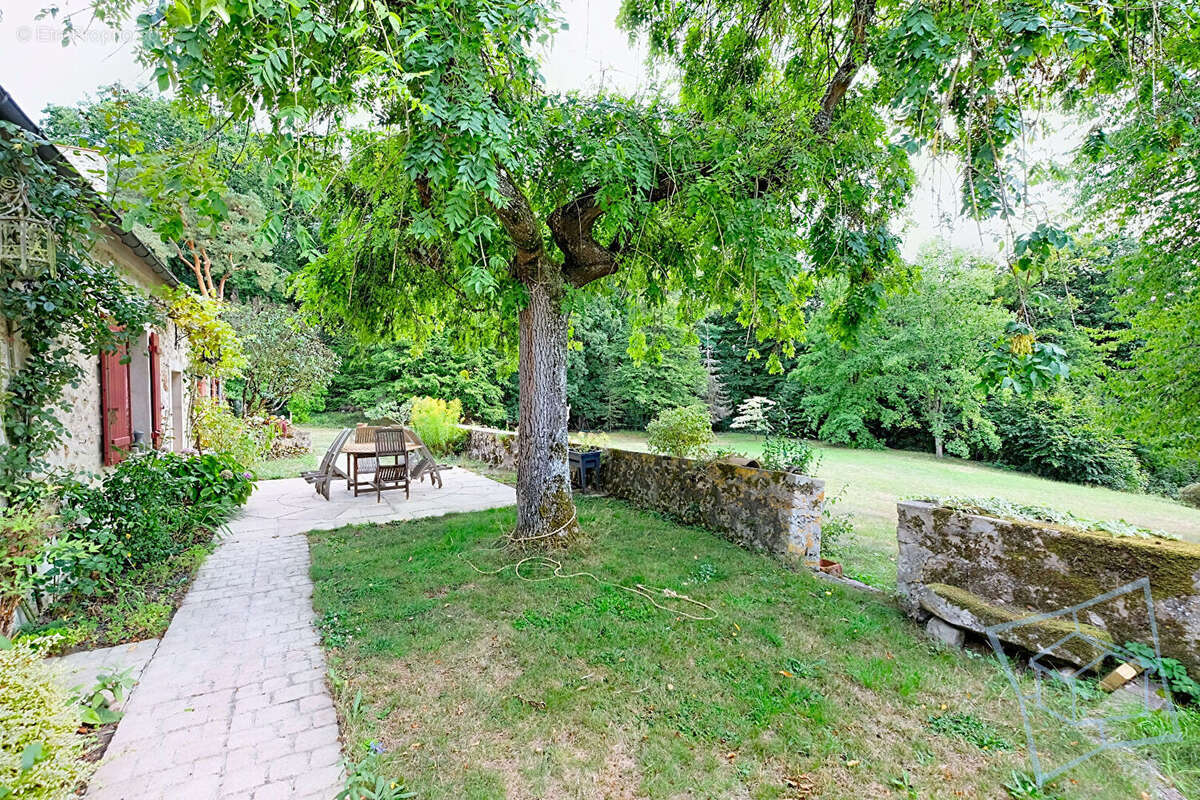 Maison à SAINT-FORGET