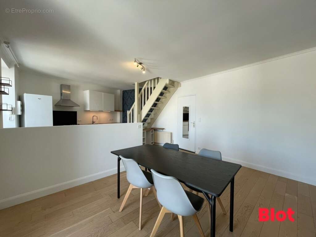 Appartement à BAIN-DE-BRETAGNE