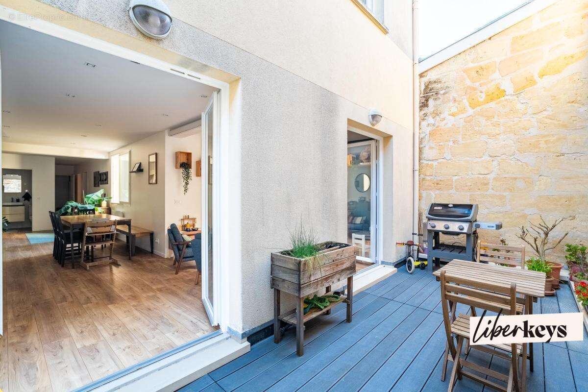 Appartement à BORDEAUX