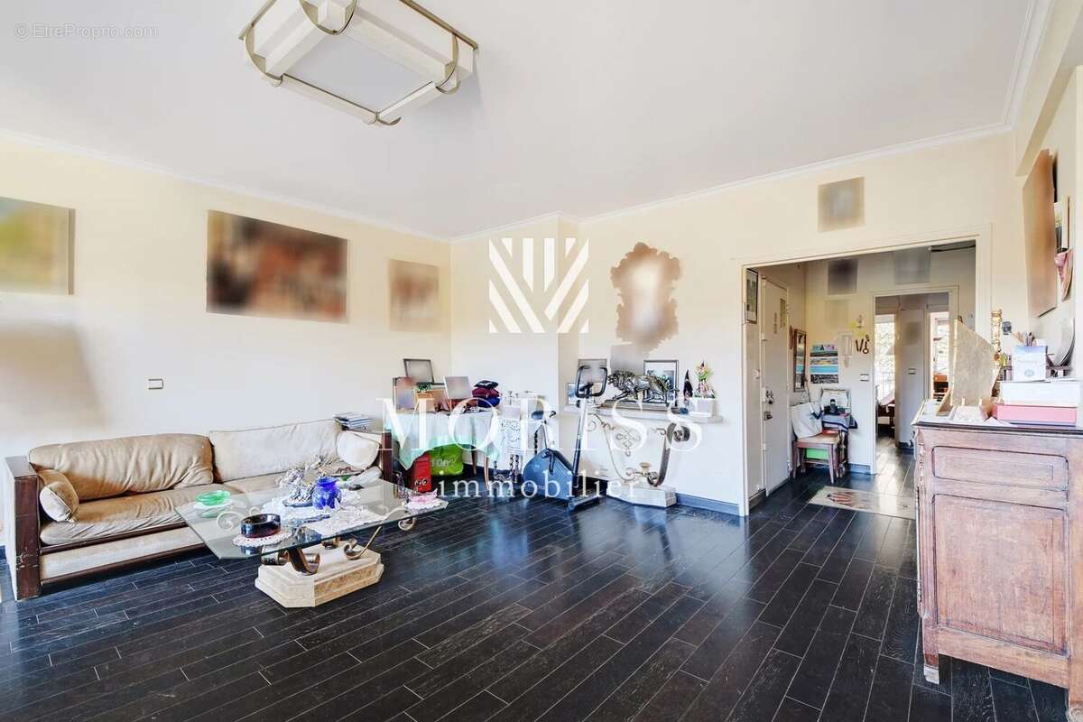 Appartement à CHARENTON-LE-PONT