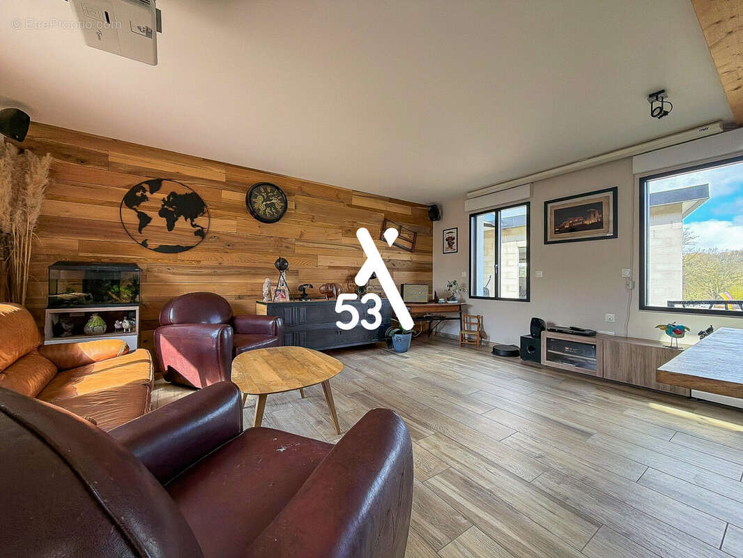 Maison à ACQUIN-WESTBECOURT