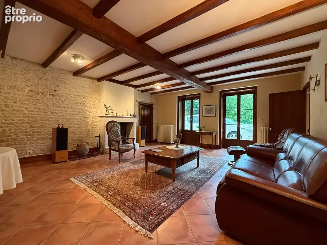 Maison 398m² à saint-hilaire-la-palud - photo 4