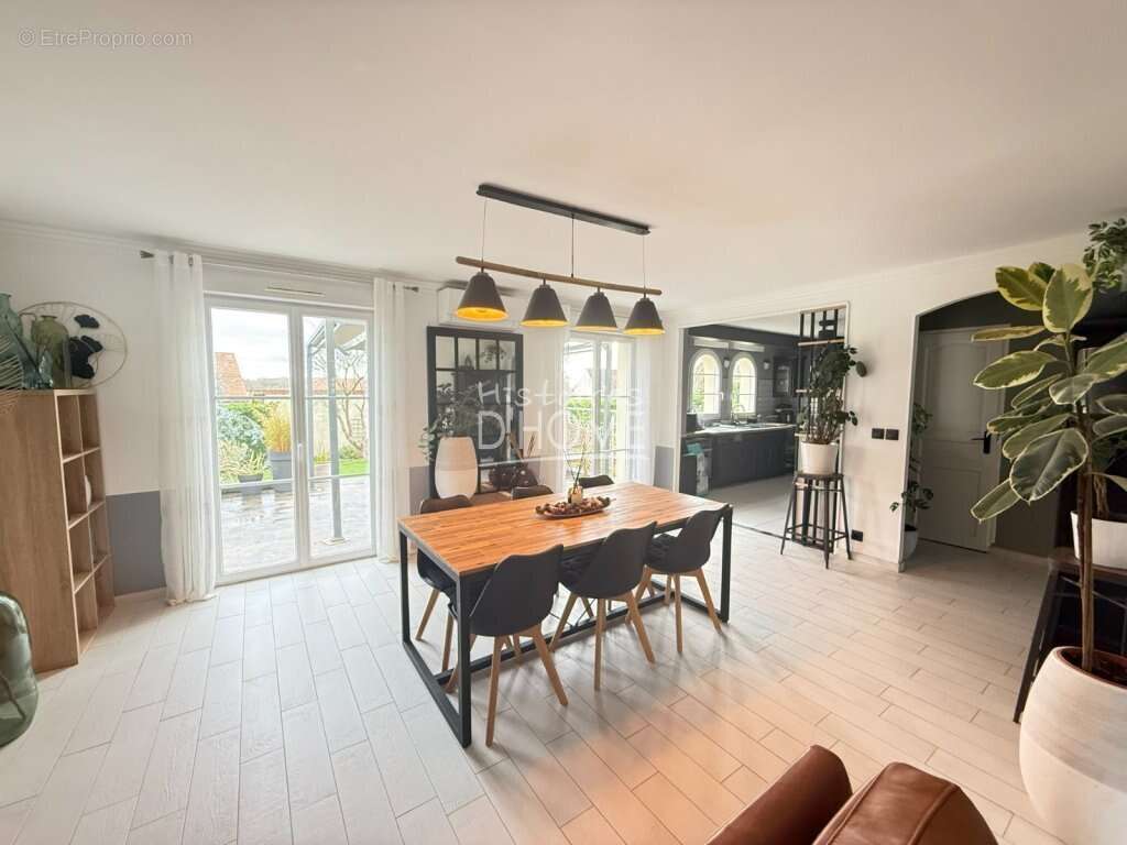 Maison à ROZAY-EN-BRIE