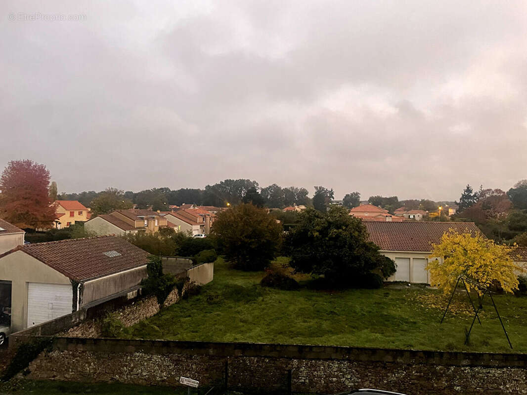 Appartement à GENESTON