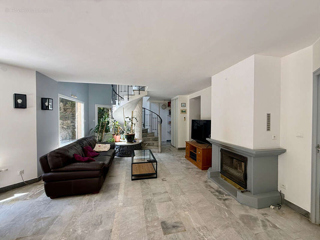 Maison d'architecte Montferrand Le Château 8 pièces - photo 3