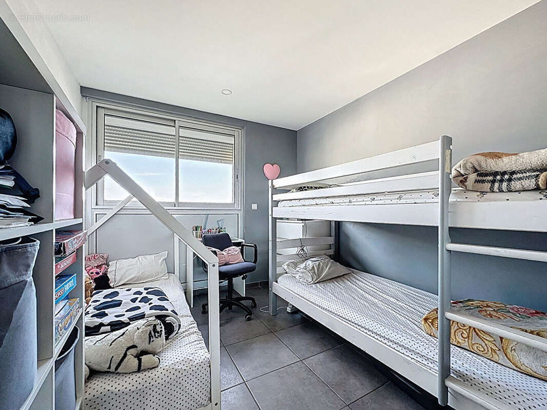 Appartement à MARSEILLE-13E