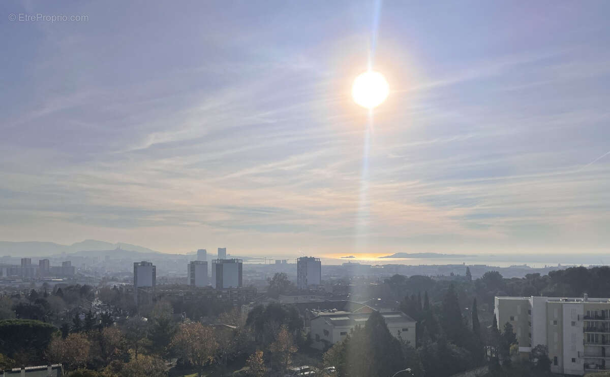 Appartement à MARSEILLE-14E