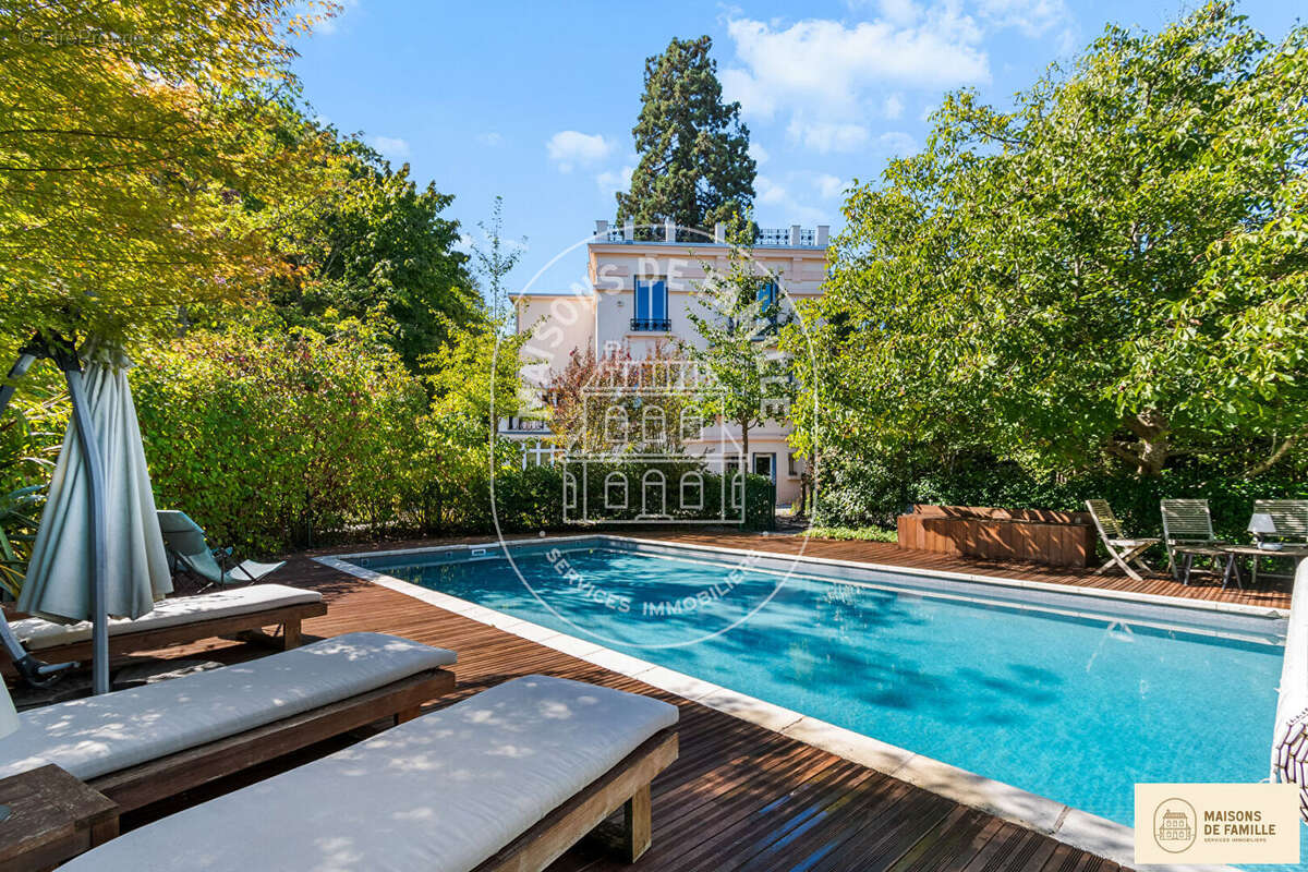 Maison à BOUGIVAL