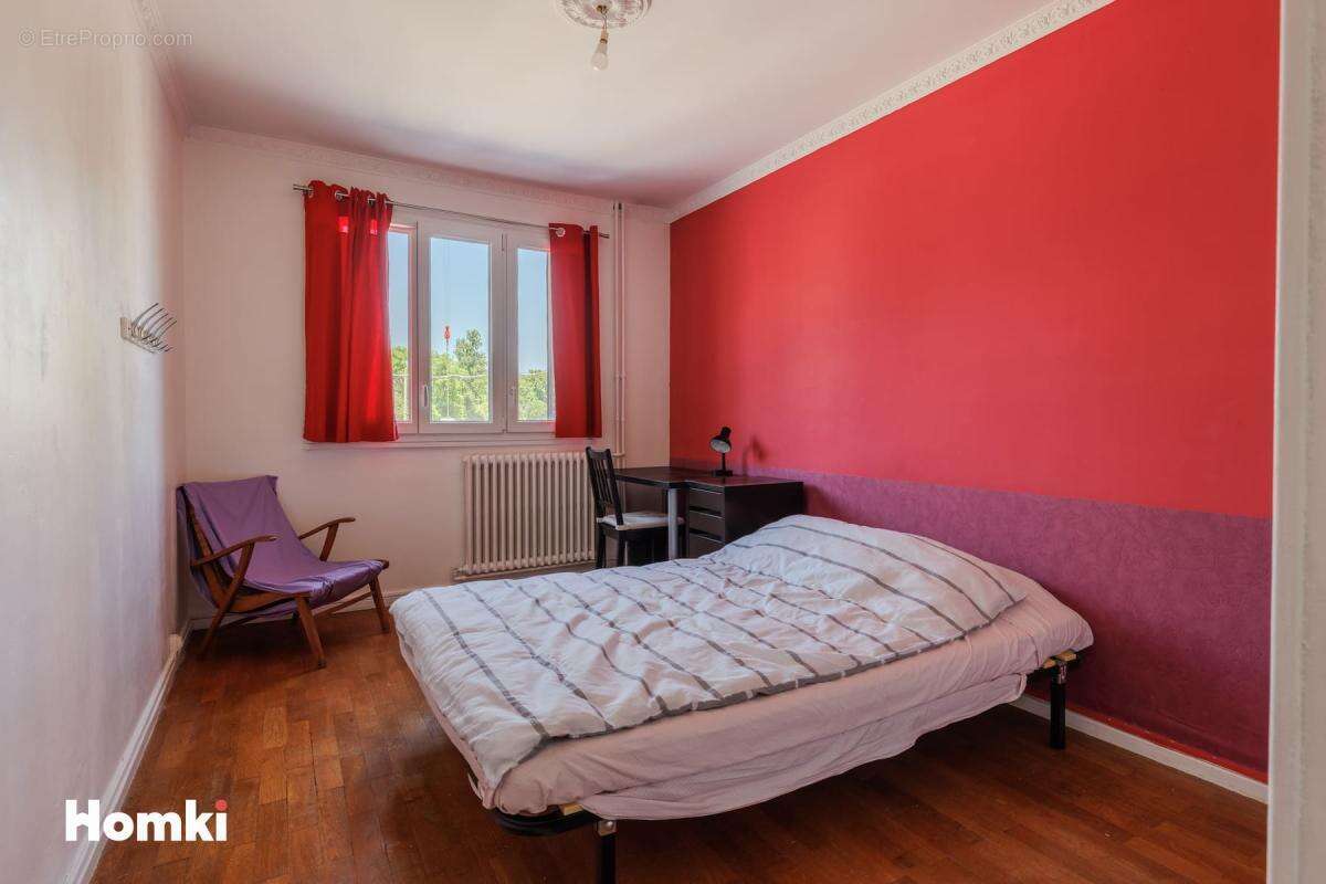À vendre – T4 lumineux avec balcon, loggia, cave et parking – Lyon 9ᵉ - photo 8