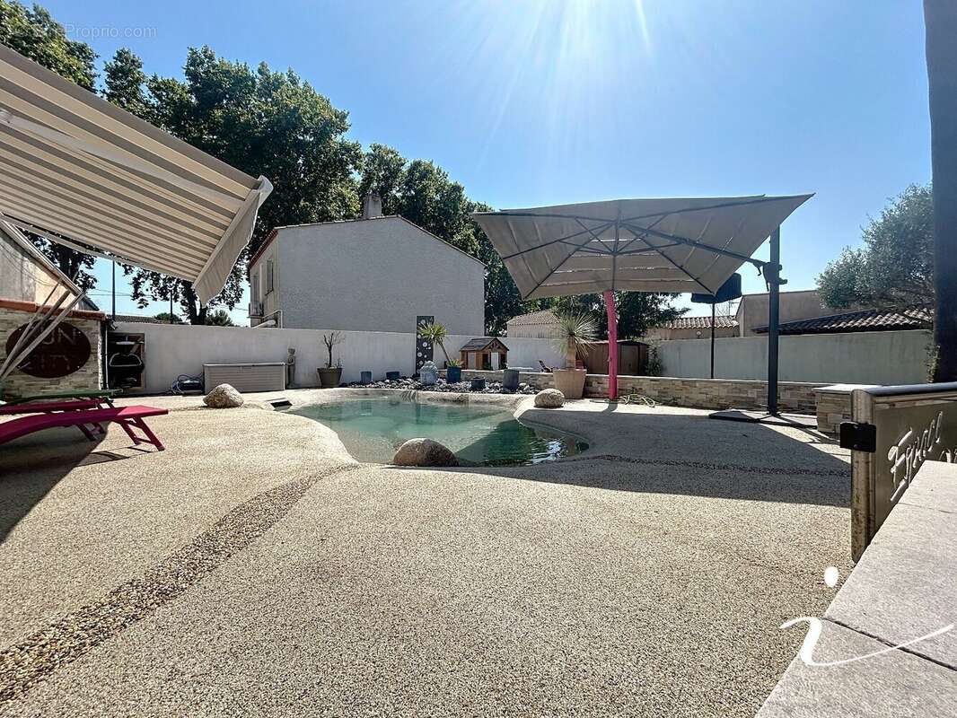 Maison à SAINT-JEAN-DE-VEDAS