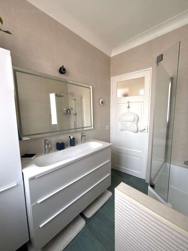 Appartement à ENGHIEN-LES-BAINS