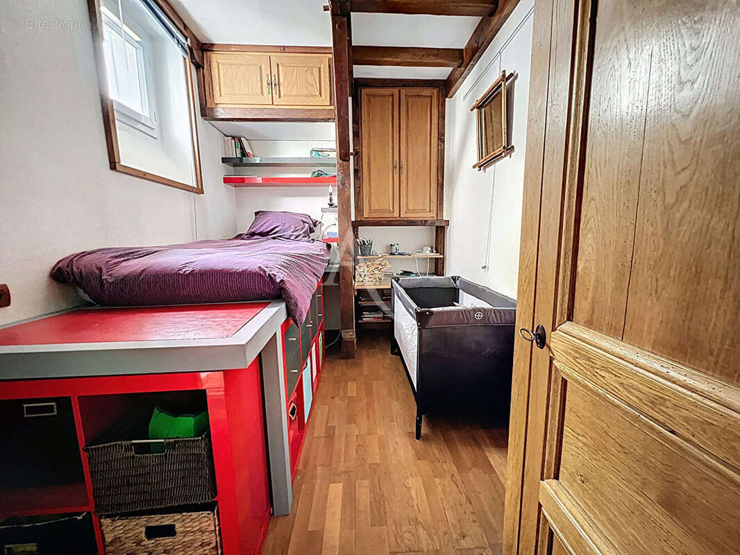 Appartement à PARIS-12E