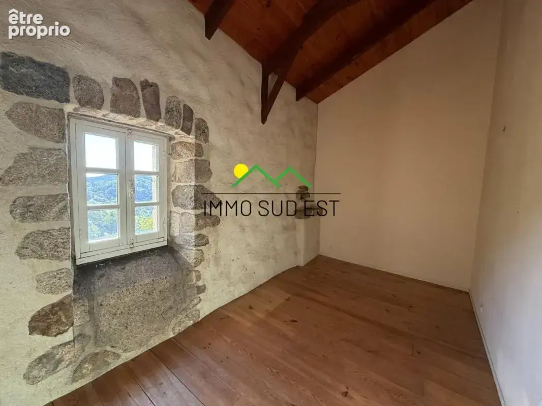 Maison 4 pièces de 75 m² habitables avec une partie à rénover sur une parcelle de terrain de 762 m² - photo 9