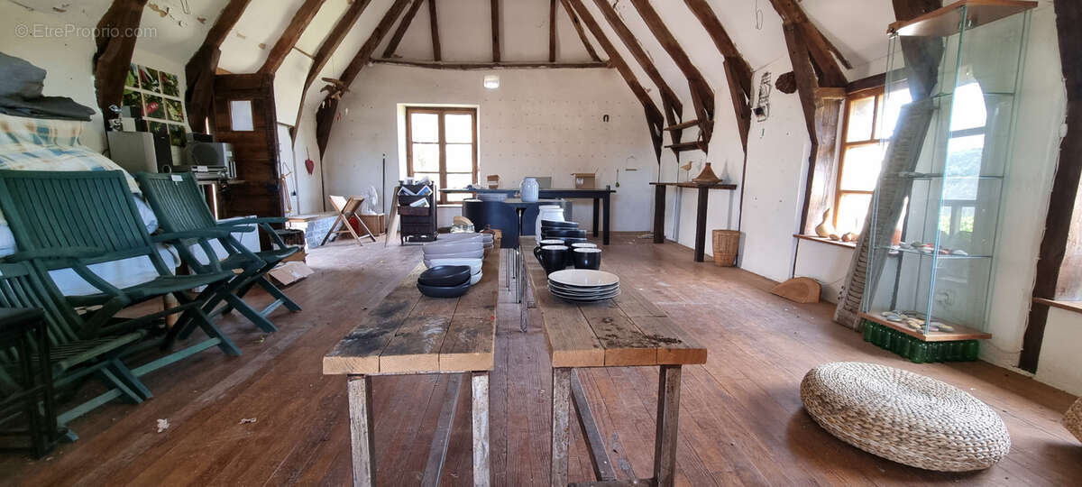 Maison à LACROIX-BARREZ