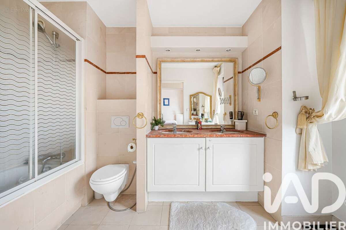 Photo 6 - Appartement à PARIS-16E