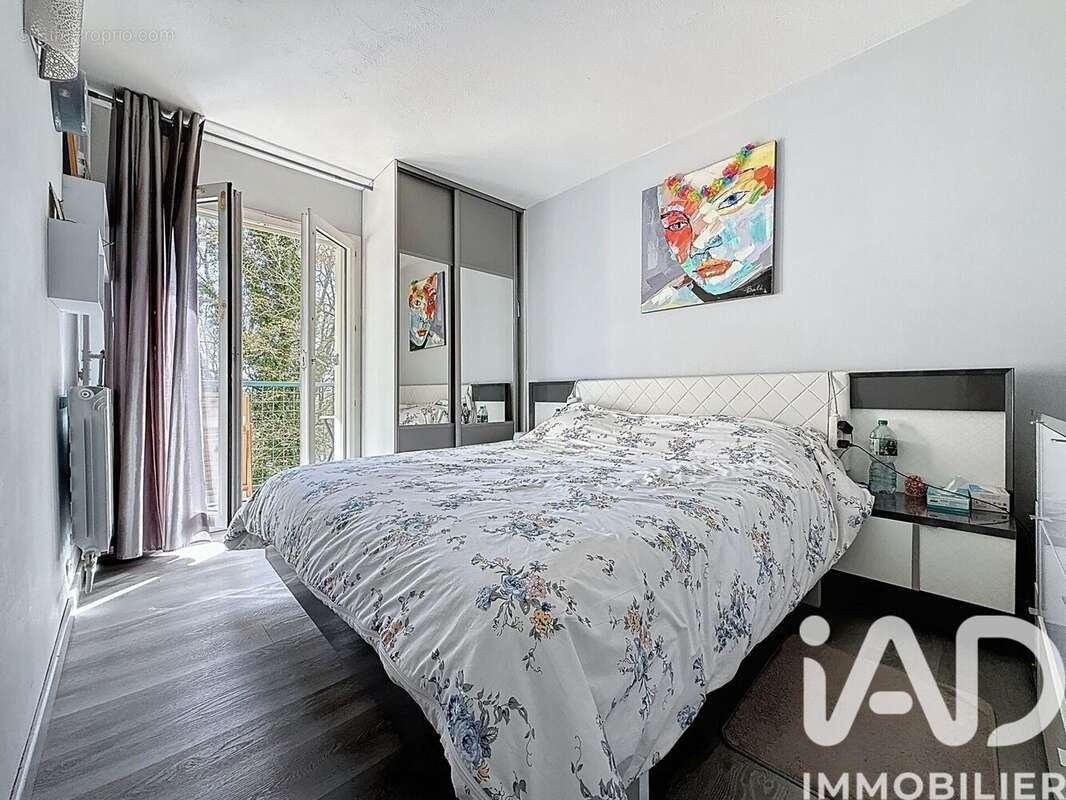 Photo 5 - Appartement à SAINT-GERMAIN-LES-ARPAJON