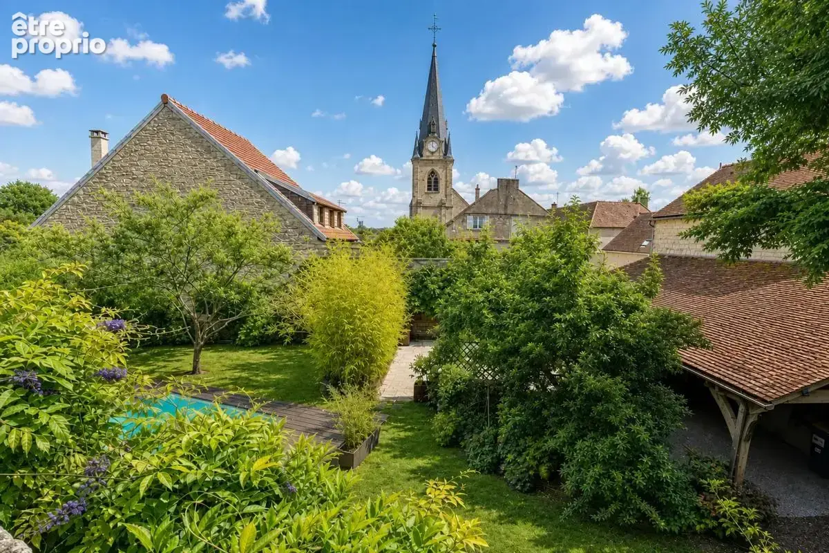 Maison de 7 pièces de 240 m² - photo 3